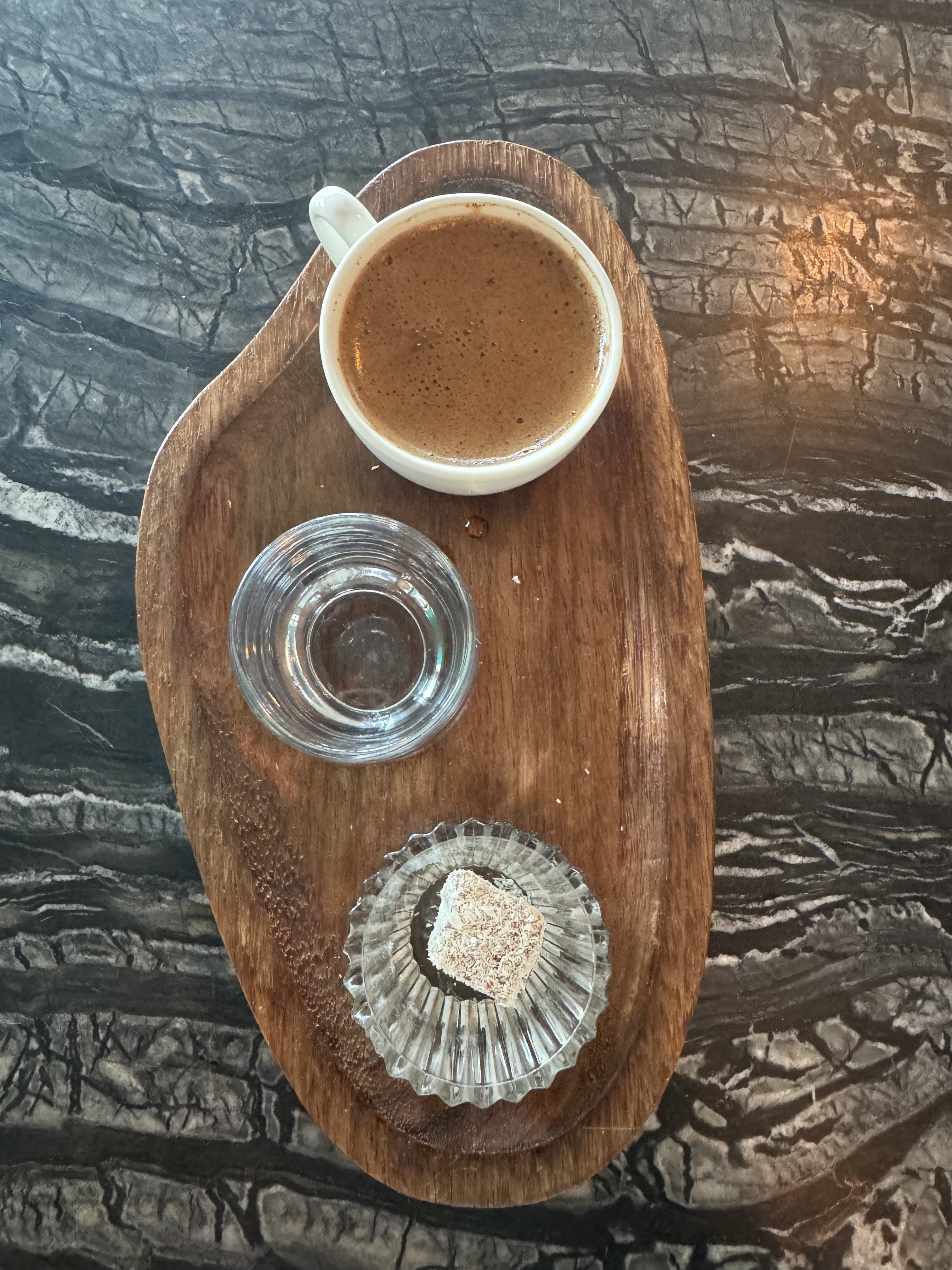 Damla Sakızlı Türk Kahvesi