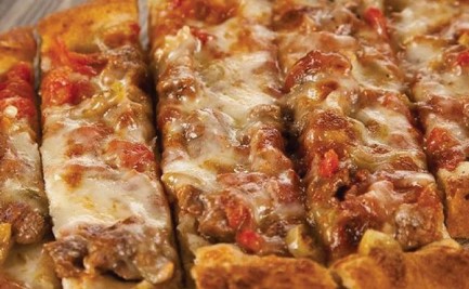 Kıymalı Kaşarlı Pide